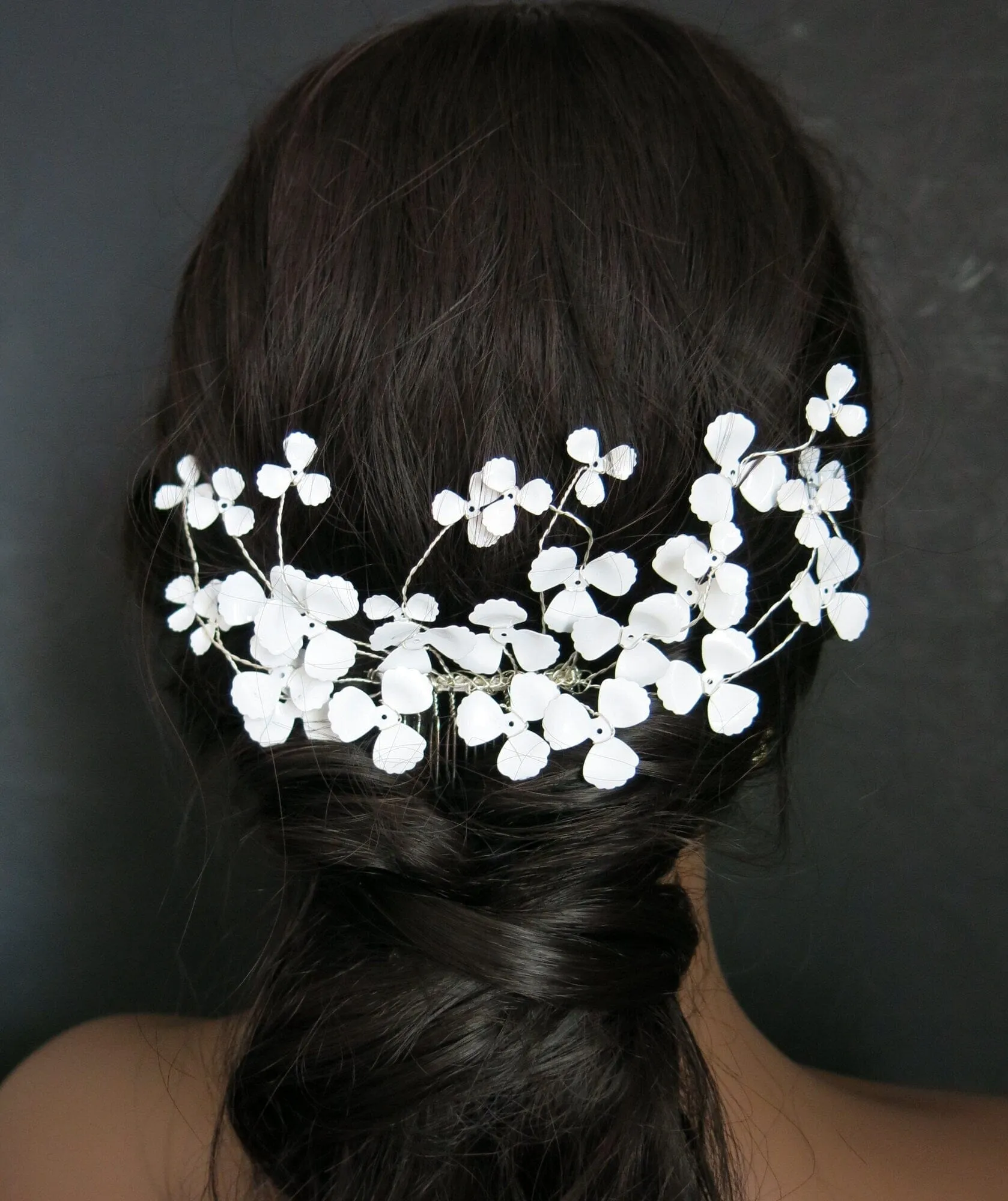 Floating Flower Wedding Hair Comb, Bridal White Flower Silver Hairpiece, Large Metal Floral Hairpin Headpiece